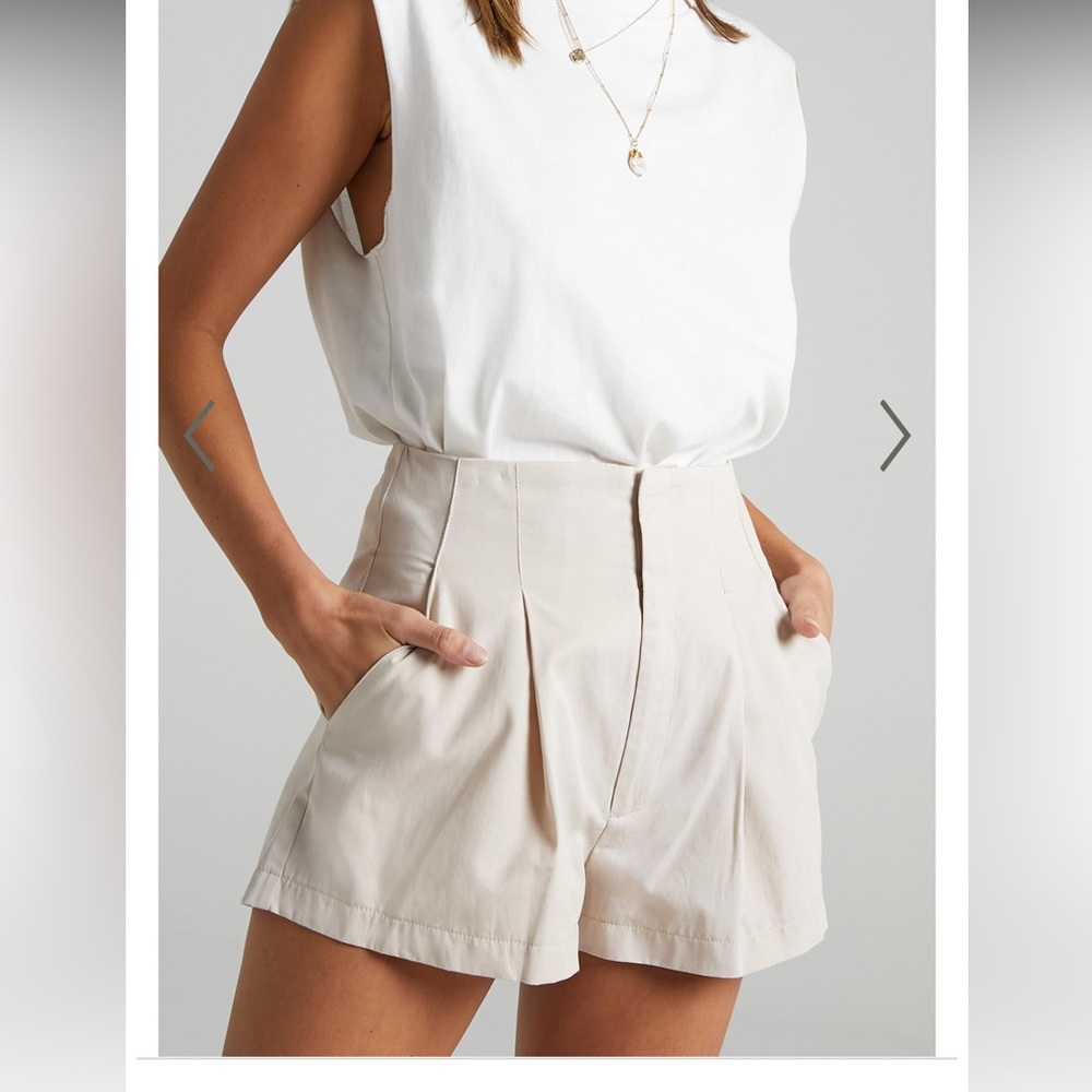 Showpo pleated shorts!
